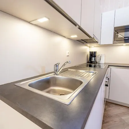 Strandblick - Dorf 1 03 *